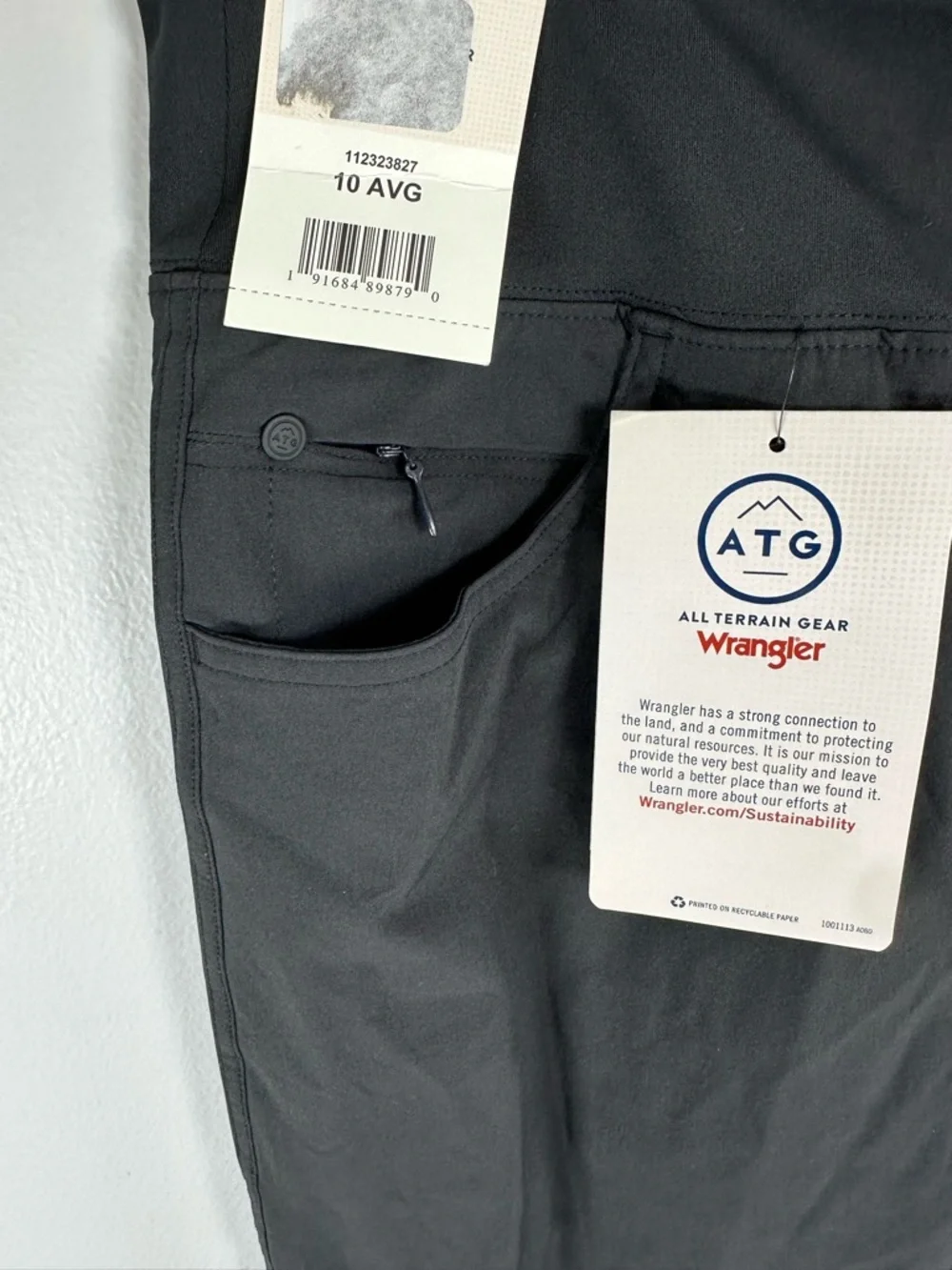 Wrangler ATG Black Active straight leg Utility Pants with Zipper Pocket Size 10